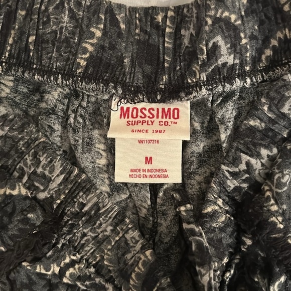 Mossimo casual shorts - Picture 3 of 3